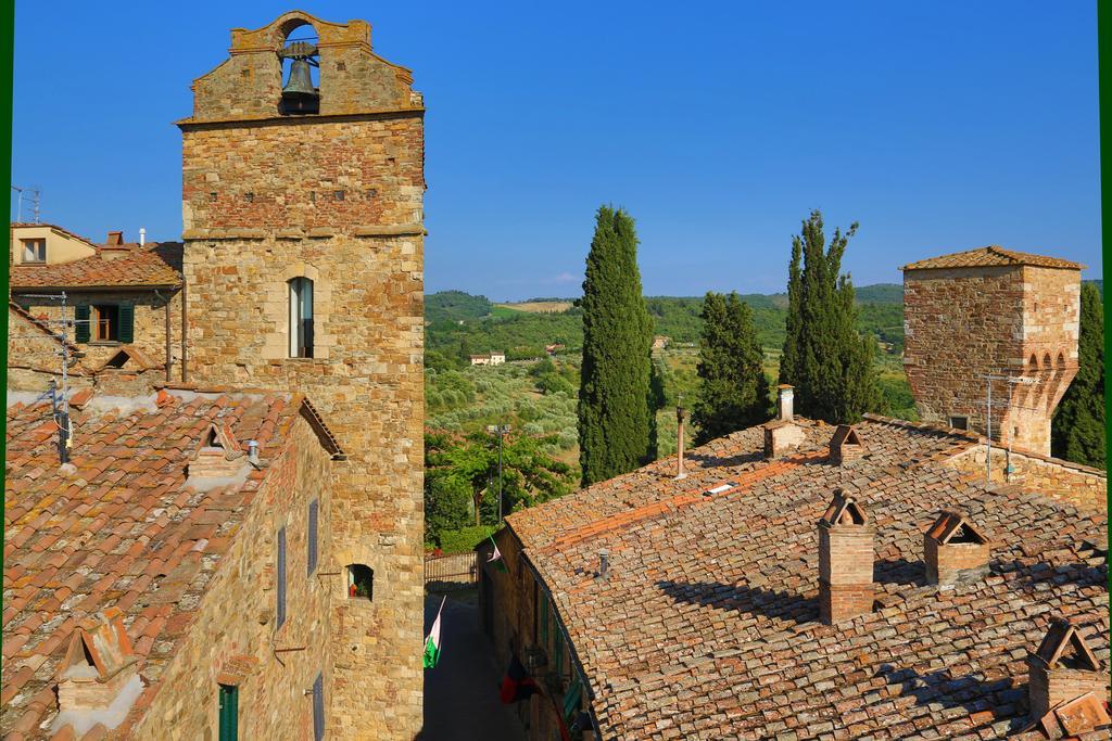 Apartment In B&B Del Giglio San Donato in Poggio Exterior foto
